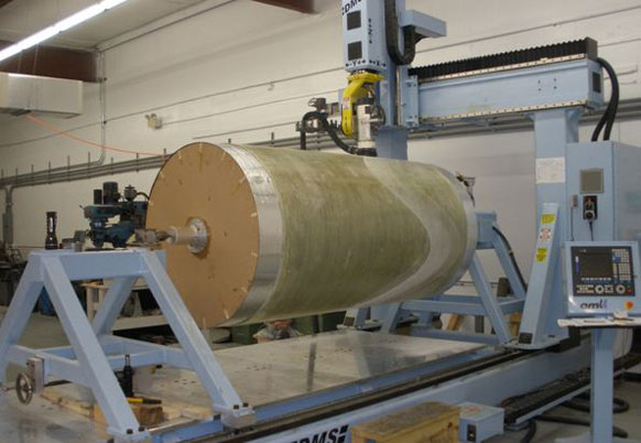 Prototypowy wirnik turbiny z wykorzystaniem materiałów nadprzewodzących opracowany przez Advanced Magnet Lab, jeden z 6 projektów finansowanych przez Departament Energii. Prototypowy wirnik turbiny z wykorzystaniem materiałów nadprzewodzących opracowany przez Advanced Magnet Lab.