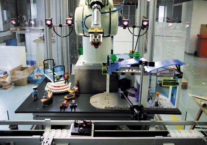 Aplikacja demonstracyjna – robot Kawasaki i czujnik wizyjny SensoPart FA46