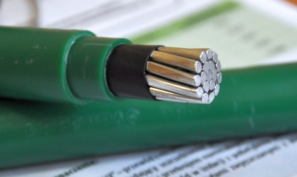 GREENPAS - nowej generacji przewód elektroenergetyczny w osłonie do linii napowietrznych wg normy EN 50397-1 w ofercie TELE-FONIKA Kable