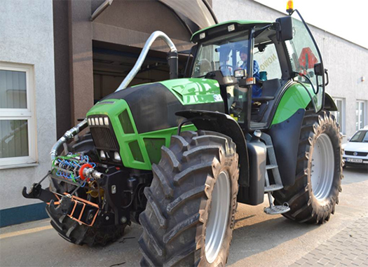 Badania nad prototypem generatora TEG prowadzone we współpracy z Instytutem Silników Spalinowych i Transportu z Politechniki Poznańskiej pokazują, że silniki o mocy mechanicznej 250 kW emitują praktycznie tyle samo ciepła przez rurę wydechową. Badania nad prototypem generatora TEG prowadzone we współpracy z Instytutem Silników Spalinowych i Transportu z Politechniki Poznańskiej pokazują, że silniki o mocy mechanicznej 250 kW emitują praktycznie tyle samo ciepła przez rurę wydechową.