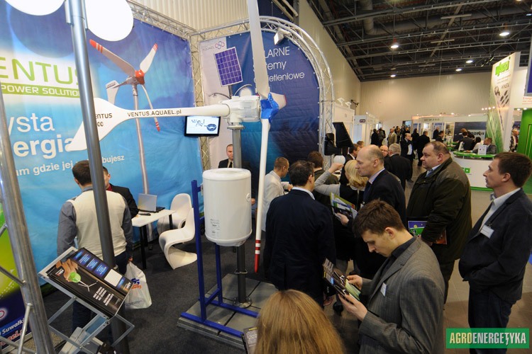 Wystawcy na Forum Małych Elektrowni Wiatrowych, fot. Tytus Żmijewski Wystawcy na Forum Małych Elektrowni Wiatrowych