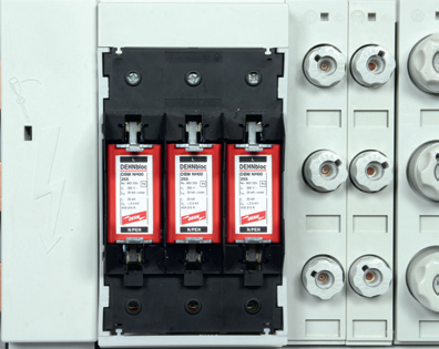 Montaż SPD typu 1 (DEHNbloc NH00) w podstawach bezpiecznikowych