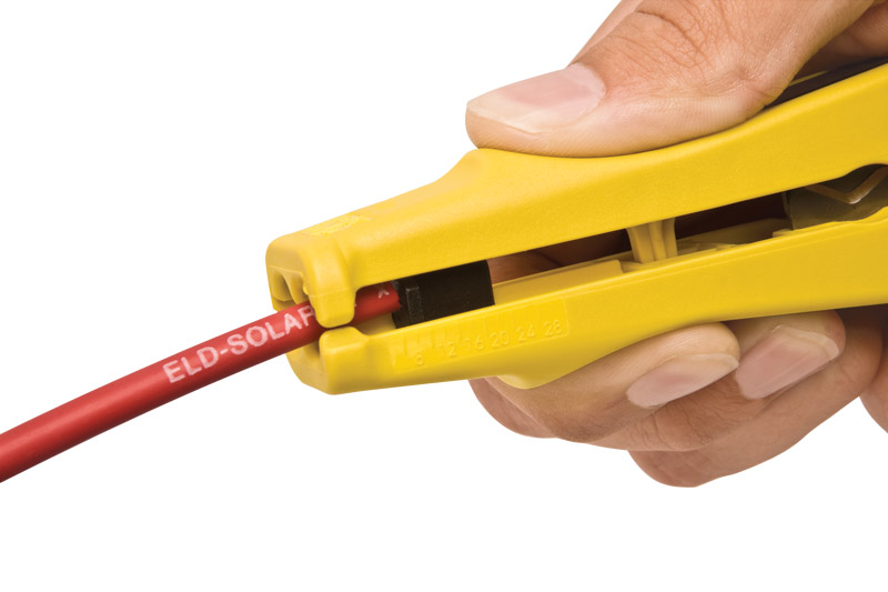 Zakres obrabianych przekrojów przewodów od 4 mm 2do 6 mm 2 . (11 - 9 AWG) Zakres obrabianych przekrojów przewodów od 4 mm 2do 6 mm 2 . (11 - 9 AWG)