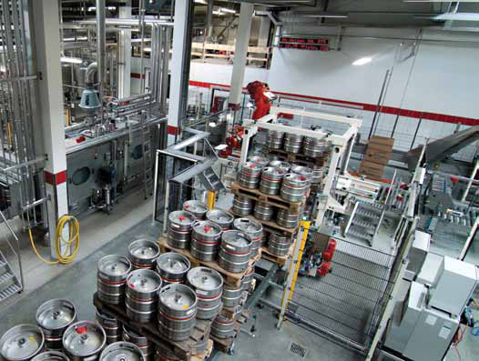 Na początku 2011 roku została oddana do użytku nowa, w pełni zautomatyzowana linia napełniania beczek, która zajmuje się wszystkim, od czyszczenia do paletyzacji. Linia jest optymalnie zintegrowana z ogólną strukturą i zmniejsza długości ścieżki produkcyjnej. Na początku 2011 roku została oddana do użytku nowa, w pełni zautomatyzowana linia napełniania beczek, która zajmuje się wszystkim, od czyszczenia do paletyzacji. Linia jest optymalnie zintegrowana z ogólną strukturą i zmniejsza długości ścieżki produkcyjnej.