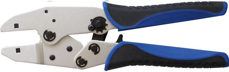 Praski uniwersalne z szybko-wymiennymi matrycami 