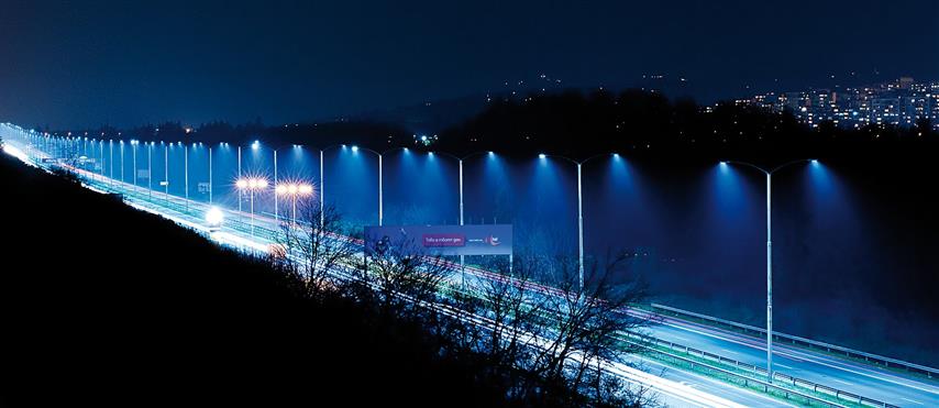 Sharp wprowadza na polski rynek lampy uliczne LED
