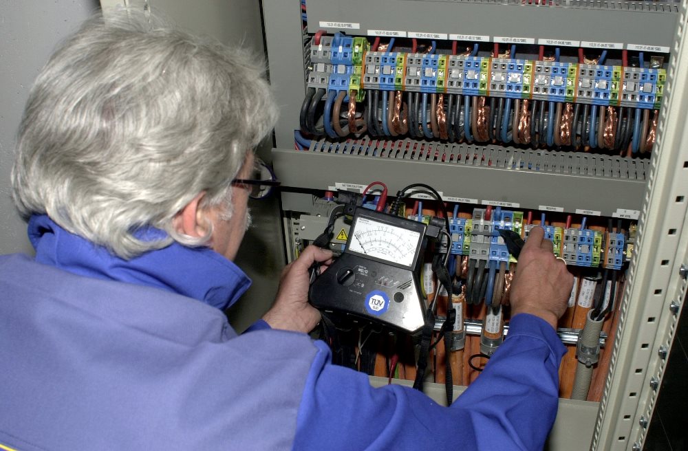 Certyfikacja systemów zarządzania energią zgodnie z normą EN ISO 50001:2011, fot. TÜV SÜD Certyfikacja systemów zarządzania energią zgodnie z normą EN ISO 50001:2011, fot. TÜV SÜD