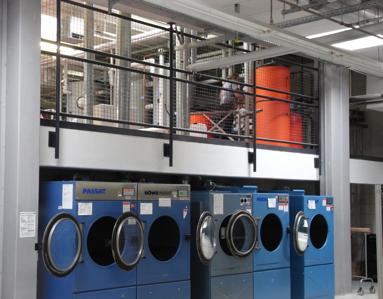 Wykorzystanie energii słonecznej w procesach termiczych w pralni, &copy; Fraunhofer ISE