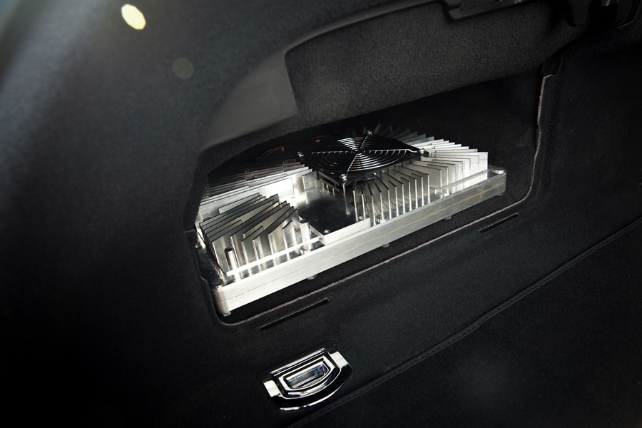 W testowym pojeździe, modelu Audi A7 Sportback, zamontowano 22 czujniki, w tym najnowszy skaner laserowy. Zebrane przy ich pomocy dane przetwarza centralna jednostka sterująca systemu wsparcia kierowcy (zFAS)