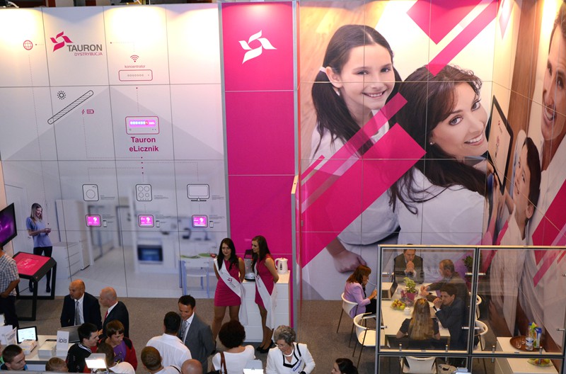 Dużym zainteresowaniem cieszyło się stoisko Strategicznego Partnera targów Energetab - TAURON Dystrybucji S.A., na którym zaprezentowano inteligentne liczniki energii elektrycznej i objaśniano ich praktyczne zastosowanie. 