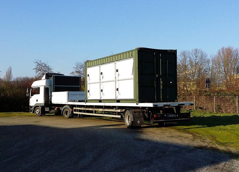 Transport przenośnej instalacji fotowoltaicznej dla niemieckich sił zbrojnych Transport przenośnej instalacji fotowoltaicznej dla niemieckich sił zbrojnych