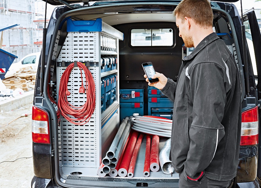 Aplikacja TrackMyTools pomaga użytkownikom odnaleźć właściwe narzędzie, dzięki czemu optymalizuje procesy pracy, oszczędza czas i zwiększa wydajność firmy.