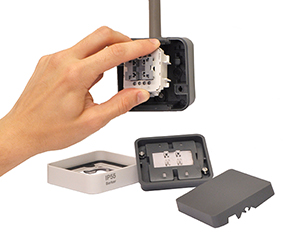 Montaż łączników Berker W.1 Montaż łączników Berker W.1