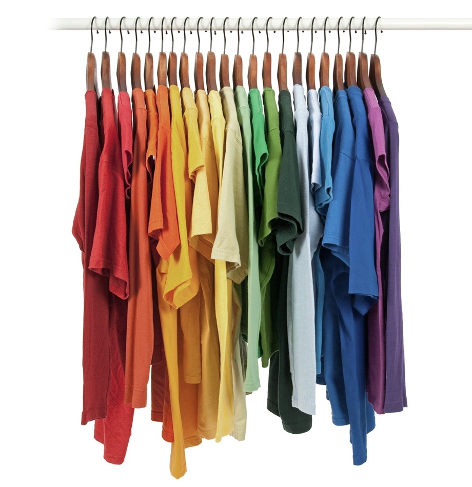 Ilustracja 1: Wizualizacja rozwiązań z CRI 80 – wyraźna różnica w nasyceniu barw.