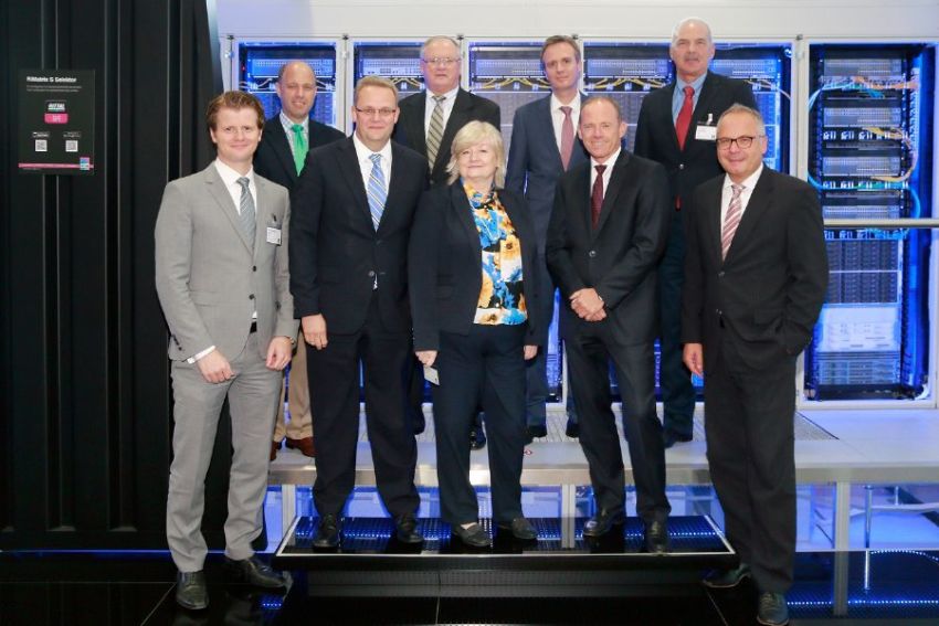 Partnerstwo Rittal i IBM w zakresie profesjonalnych centrów danych Partnerstwo Rittal i IBM w zakresie profesjonalnych centrów danych