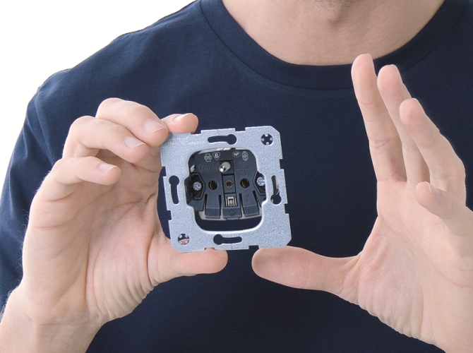 Gniazda samozaciskowe Berker by Hager – jeden klik i gotowe! Gniazda samozaciskowe Berker by Hager – jeden klik i gotowe!