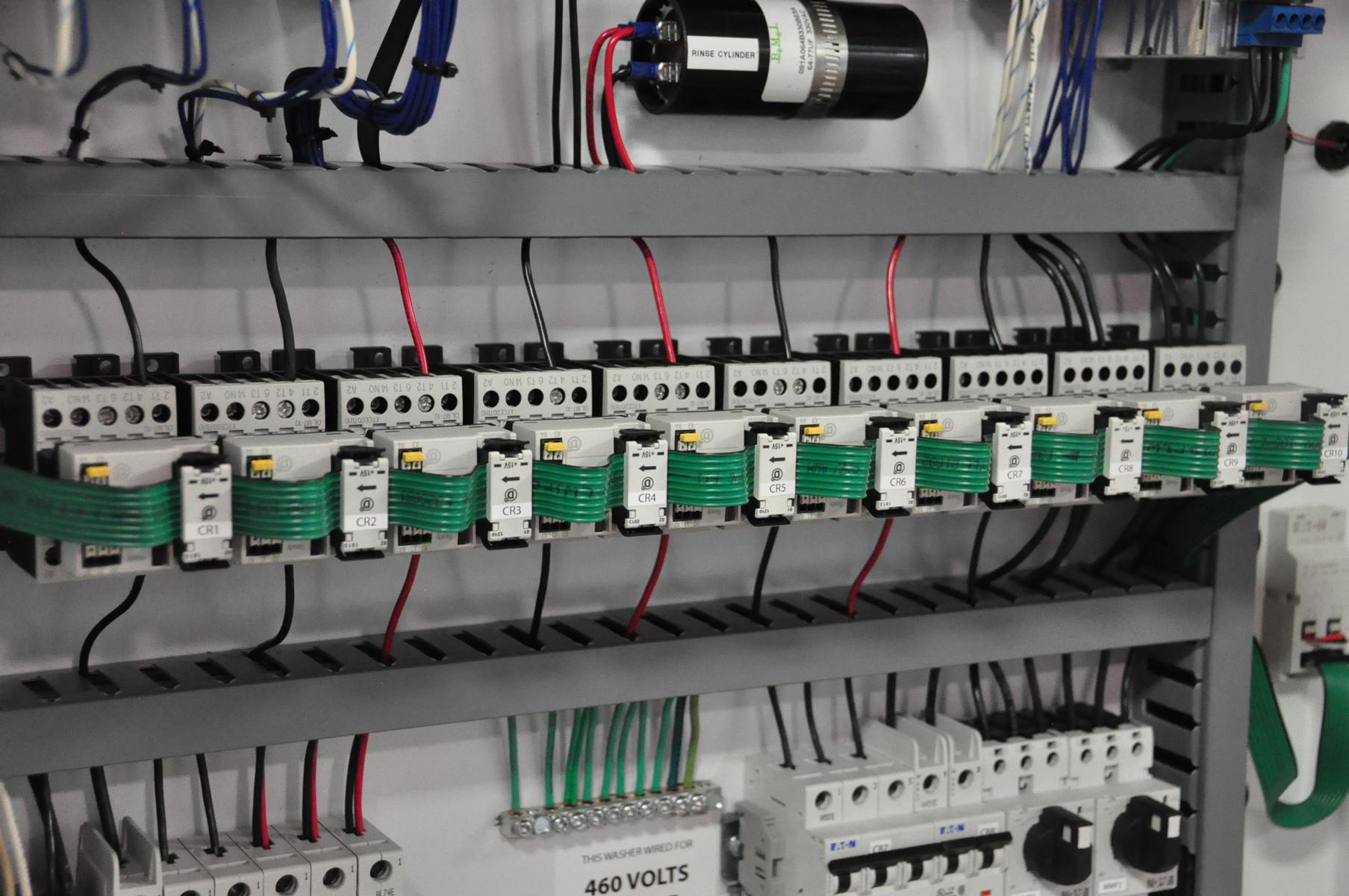 Inteligentny system okablowania i komunikacji Eaton SmartWire-DT