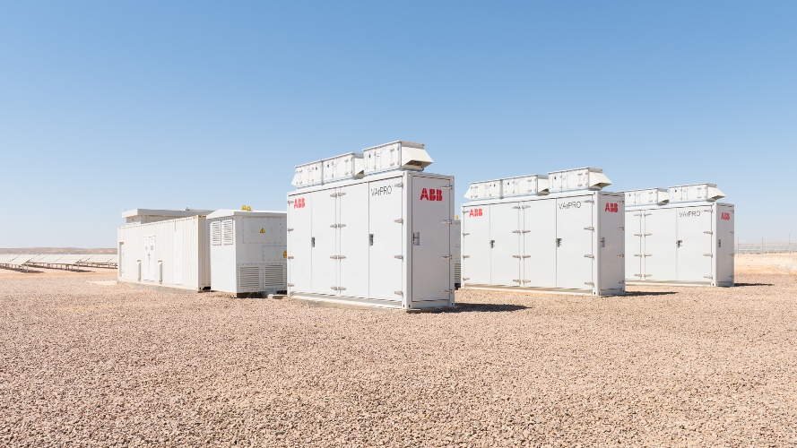 ABB stabilizuje sieć i poprawia jakość energii w największej elektrowni słonecznej w Jordanii ABB stabilizuje sieć i poprawia jakość energii w największej elektrowni słonecznej w Jordanii