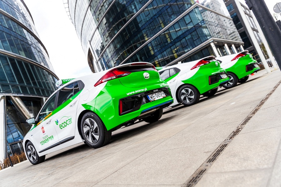 EcoCar powiększa flotę hybrydowych taksówek