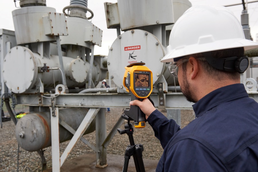 Kamera termowizyjna Fluke Ti450 SF6 Kamera termowizyjna Fluke Ti450 SF6