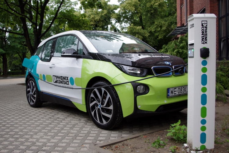 Stacja ładowania Phoenix Contact