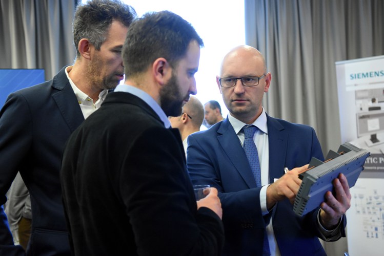 prezentacja na stoiskach