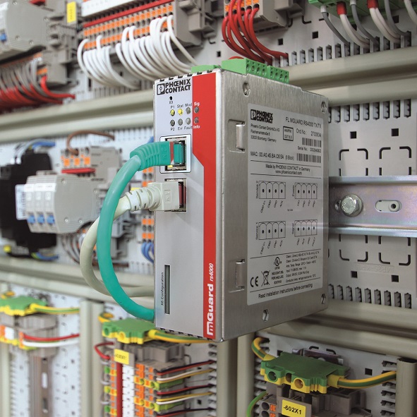 Urządzenia zabezpieczające FL mGuard są również stosowane w środowiskach produkcyjnych Urządzenia zabezpieczające FL mGuard są również stosowane w środowiskach produkcyjnych