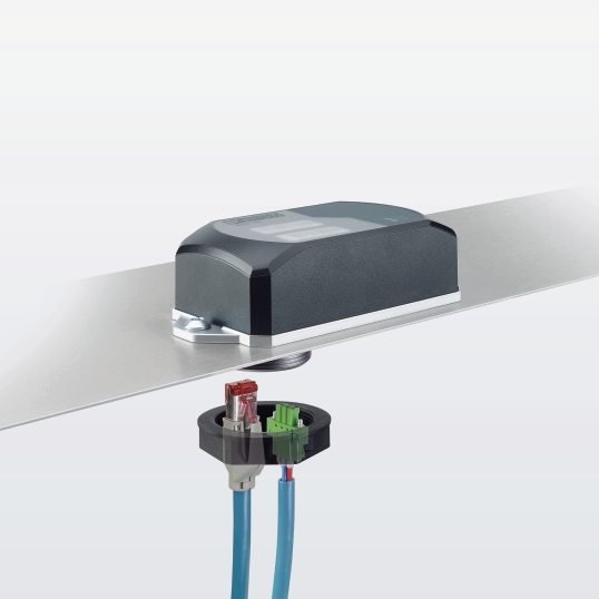 Rys. 5. Z powodu oprawy z jednym otworem WLAN 1100 może być łatwiej i szybciej mocowany bezpośrednio na maszynach, pojazdach lub szafach sterowniczych. Rys. 5. Z powodu oprawy z jednym otworem WLAN 1100 może być łatwiej i szybciej mocowany bezpośrednio na maszynach, pojazdach lub szafach sterowniczych.