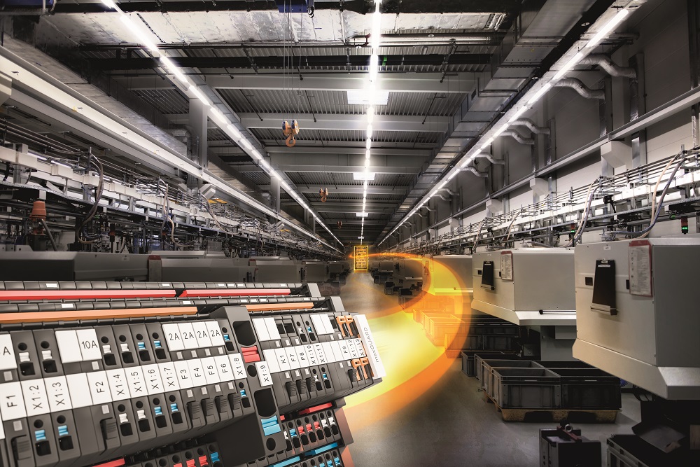 Rys. maxGUARD: maxGUARD - monitorowanie obciążenia i rozdział potencjałów w jednym kompletnym rozwiązaniu dystrybucji napięcia 24 V DC.