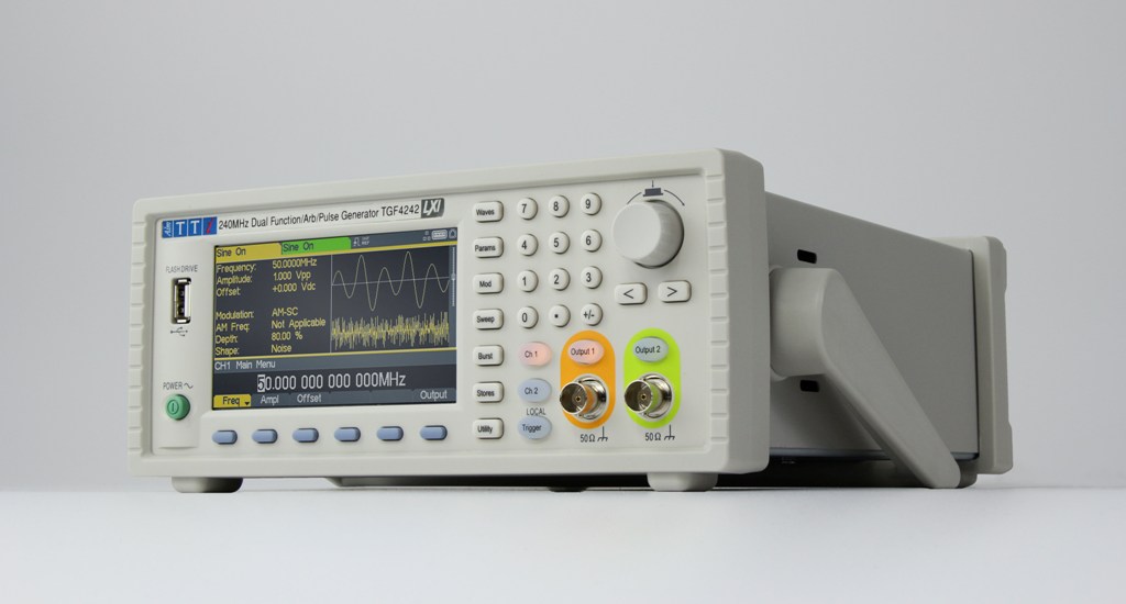 Generator funkcyjny arbitralne TGF4 firmy Aim-TTi