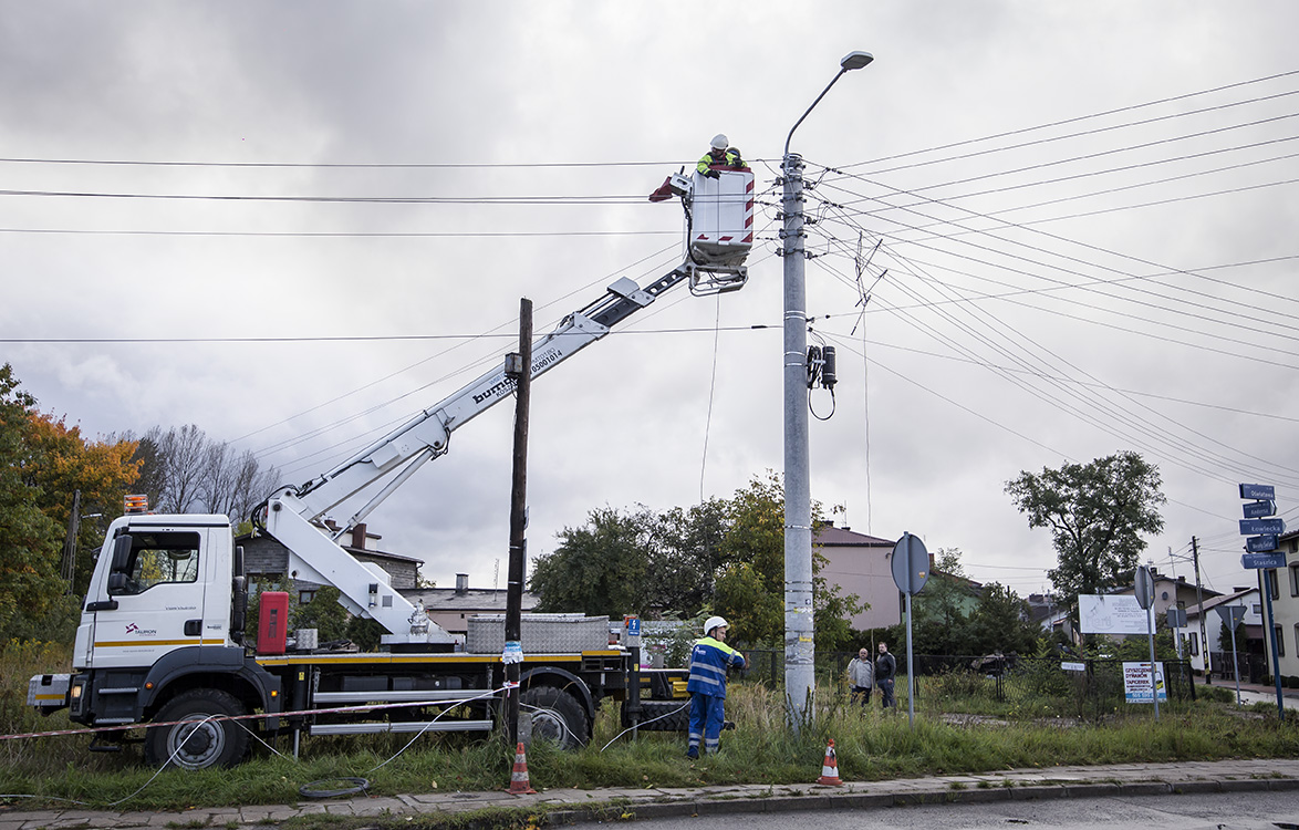 Energetycy TAURONA usuwają skutki huraganowego wiatru Energetycy TAURONA usuwają skutki huraganowego wiatru