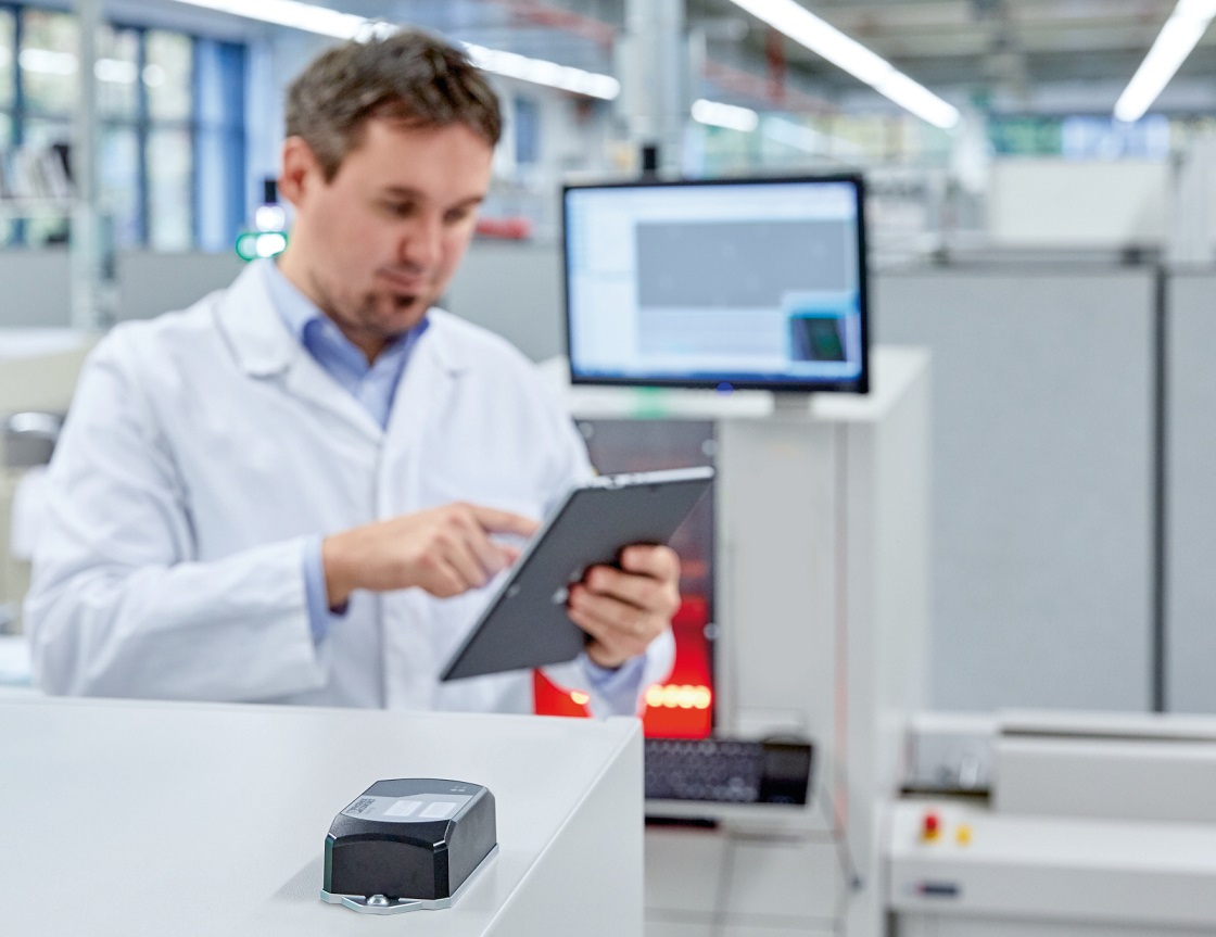 Rys. 4: Zdalna konserwacja sieci maszynowych za pomocą inteligentnych urządzeń