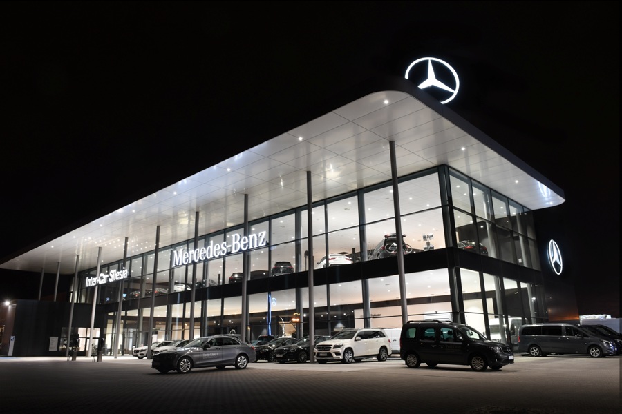 Iluminacja obiektu z zewnątrz fot. Inter-Car Silesia