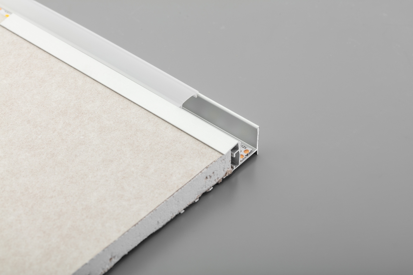  Profil LED GTV sufitowy do płyt gipsowo-kartonowych