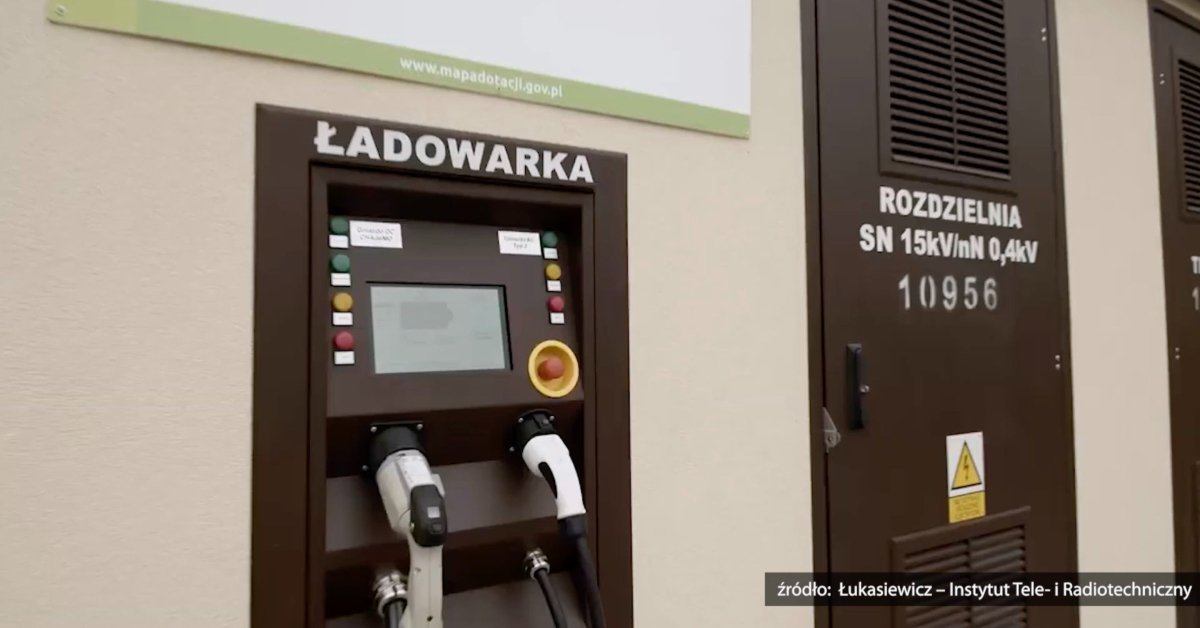 Ładowarka pojazdów elektrycznych przy rozdzielni SN Ładowarka pojazdów elektrycznych przy rozdzielni SN