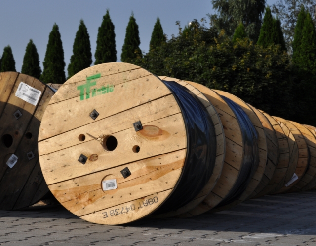 Tele-Fonika Kable konsekwentnie rozwija swoje produkty dedykowane do zastosowań w przemyśle wydobywczym ropy i gazu