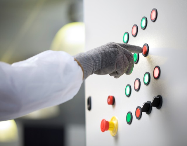 Nowe przyciski i sygnalizatory dźwięku Harmony firmy Schneider Electric ze wzmocnioną konstrukcją z tworzywa