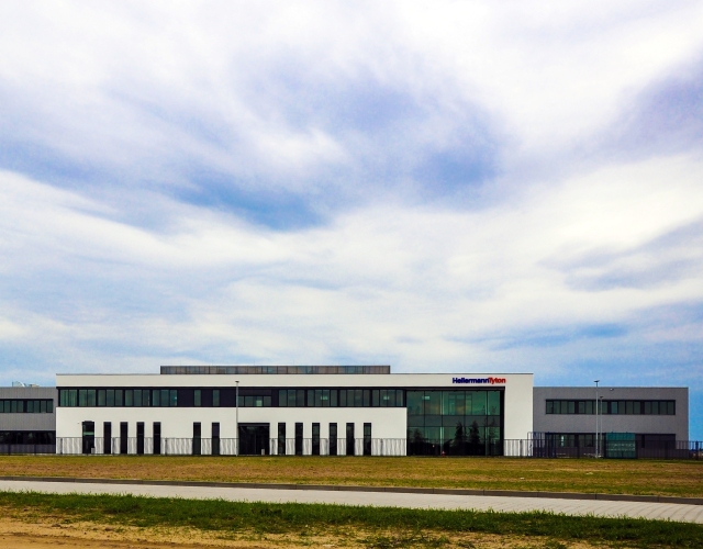 Istniejący zakład produkcyjny w Kotuni, podlegający rozbudowie.