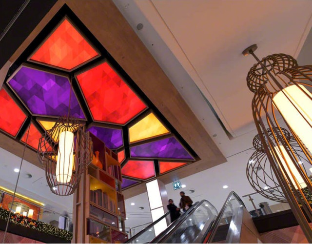 Oświetlenie ES-SYSTEM w obiekcie handlowym w Niemczech  nagrodzone w konkursie DARC AWARDS