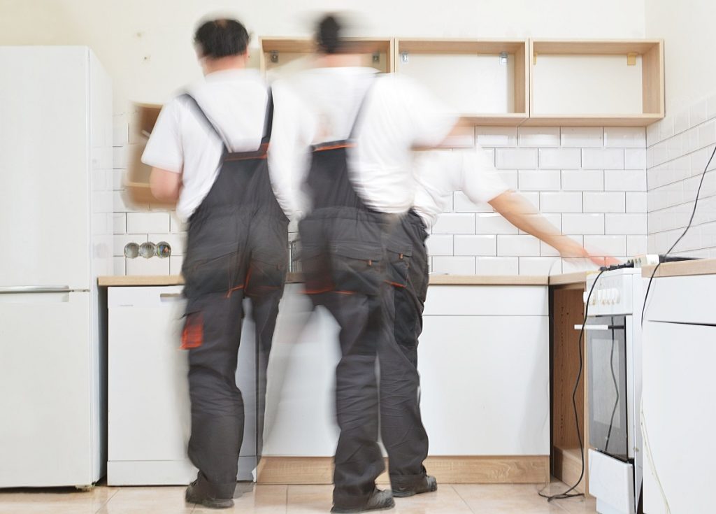 Obowiązki właściciela, czyli przegląd instalacji elektrycznej w domu jednorodzinnym