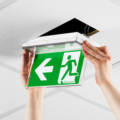 Serwis i konserwacja oświetlenia awaryjnego gwarancją Twojego bezpieczeństwa