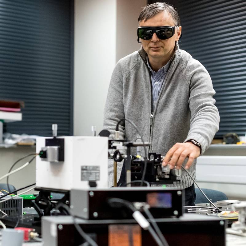 dr hab. inż. Sławomir Sujecki, prof. Politechniki Wrocławskiej