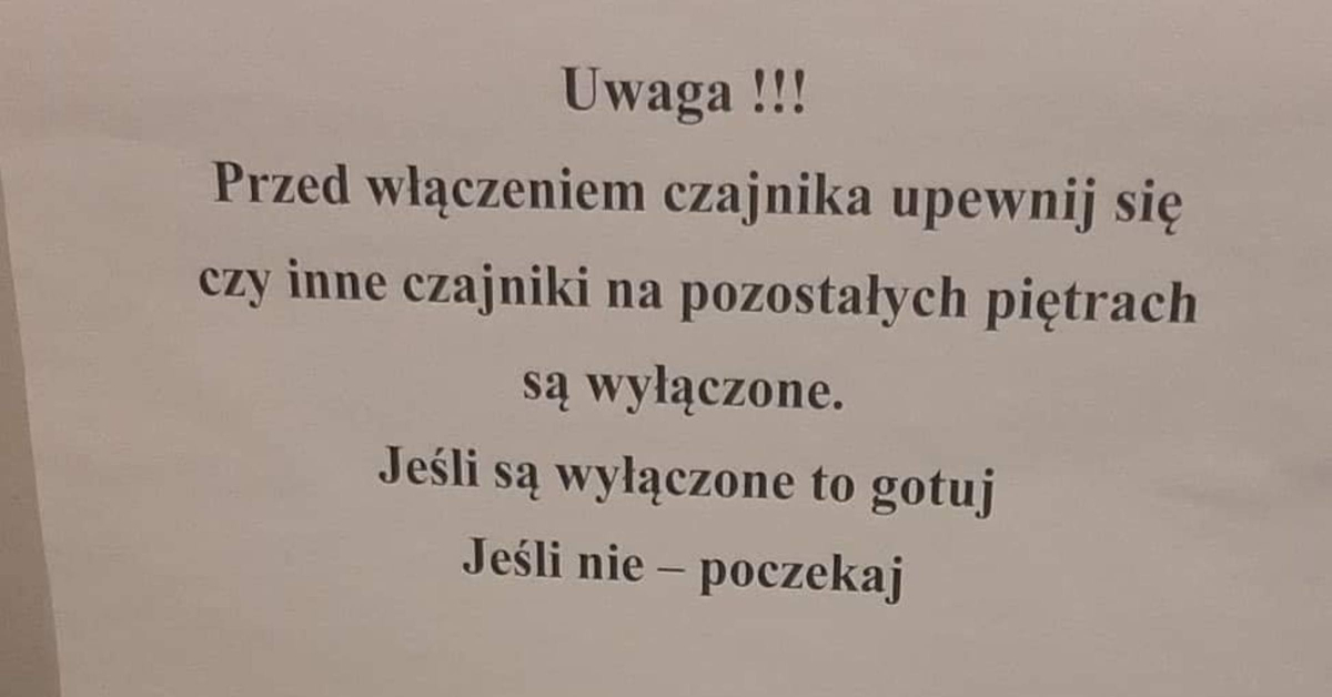 Brodzik półokrągły do kabiny prysznica