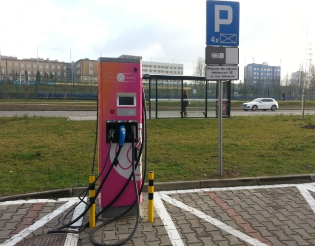 Stacja ładowania ING-TAURON w Katowicach