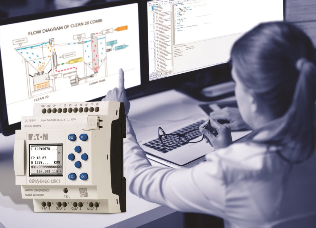 W wielu zastosowaniach przemysłowych o małej i średniej złożoności przekaźnik programowalny easyE4 może zastąpić sterownik PLC.