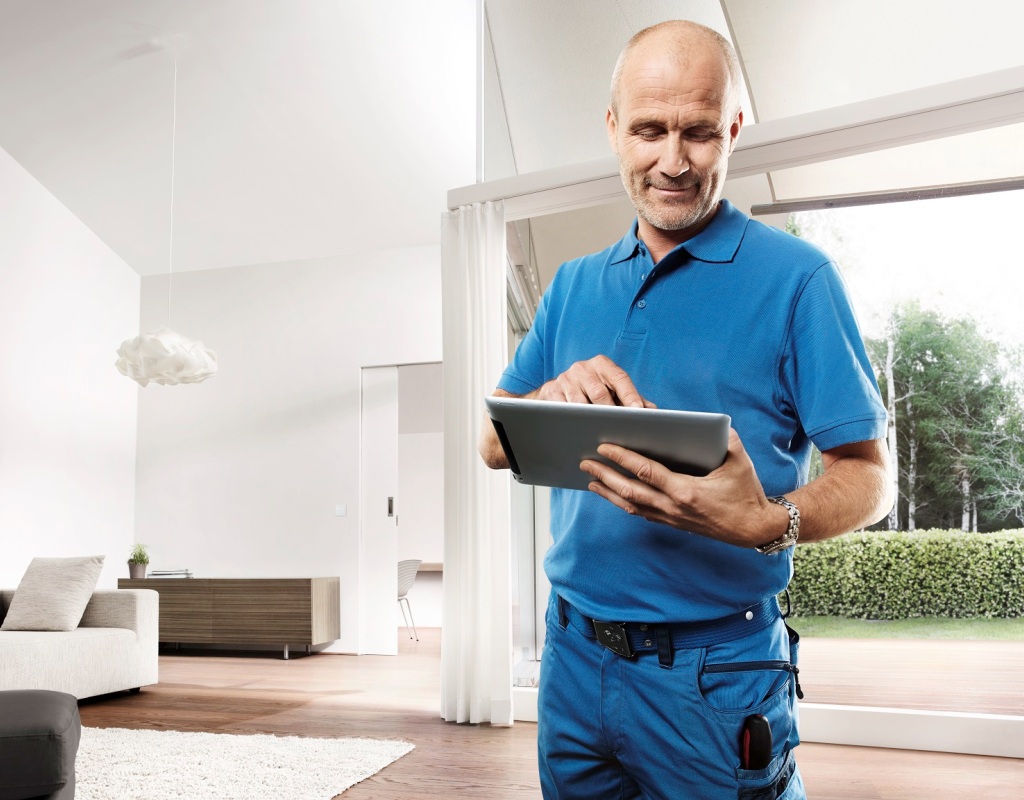 Bezprzewodowy system bezpieczeństwa ABB-secure@home zapewnia ochronę  i komfort w każdym domu