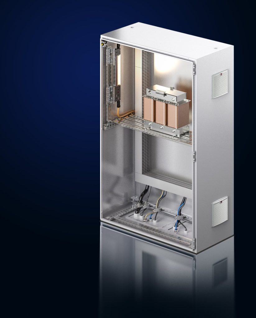 Na całym świecie używane są już miliony małogabarytowych i kompaktowych obudów sterowniczych firmy Rittal. Nowo wprowadzane na rynek rozwiązania – takie jak seria AX i KX dają użytkownikom coraz większe i szersze możliwości.