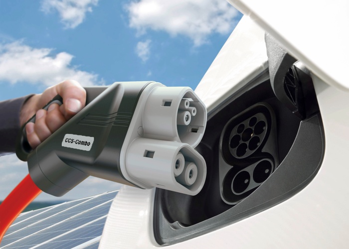Ładowarki z wtyczką w standardzie CCS (Combined Charging System) umożliwiają szybkie ładowanie większości samochodów elektrycznych