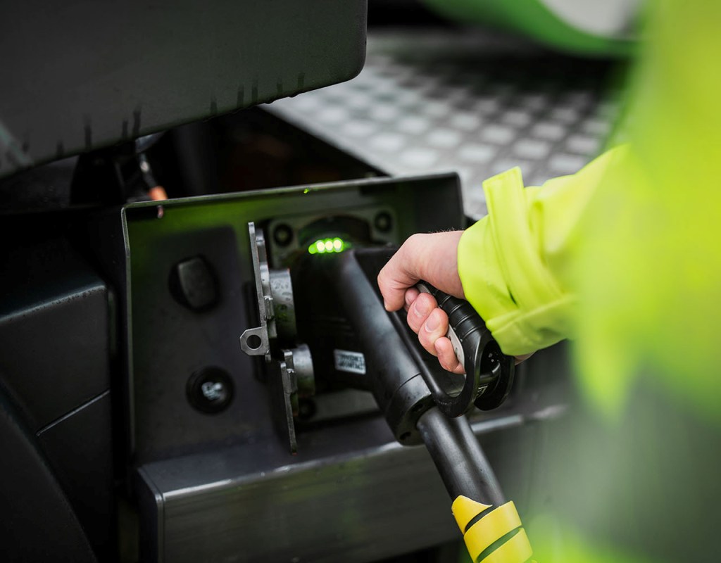 Elektryczne ciężarówki Volvo przejdą testy na budowach