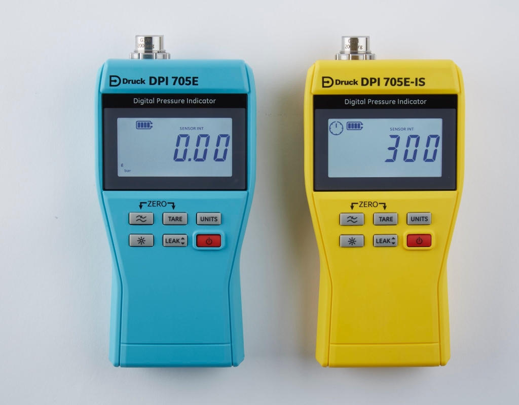 Wskaźniki ciśnienia i temperatury DPI 705E i DPI 705-IS